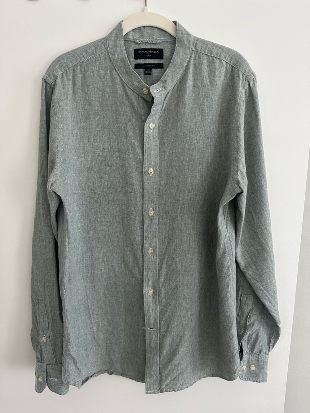 Banana Republic Men's Grey/Green Linen Band-Collar Shirt